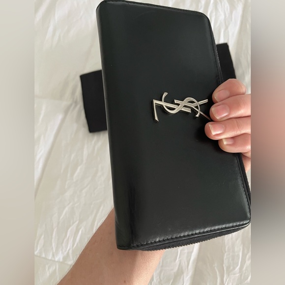 YSL Large Wallet - Picture 6 of 17